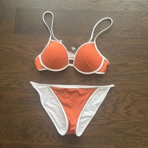 Como Fabulous Push-up Top & Como Itsy Bottom